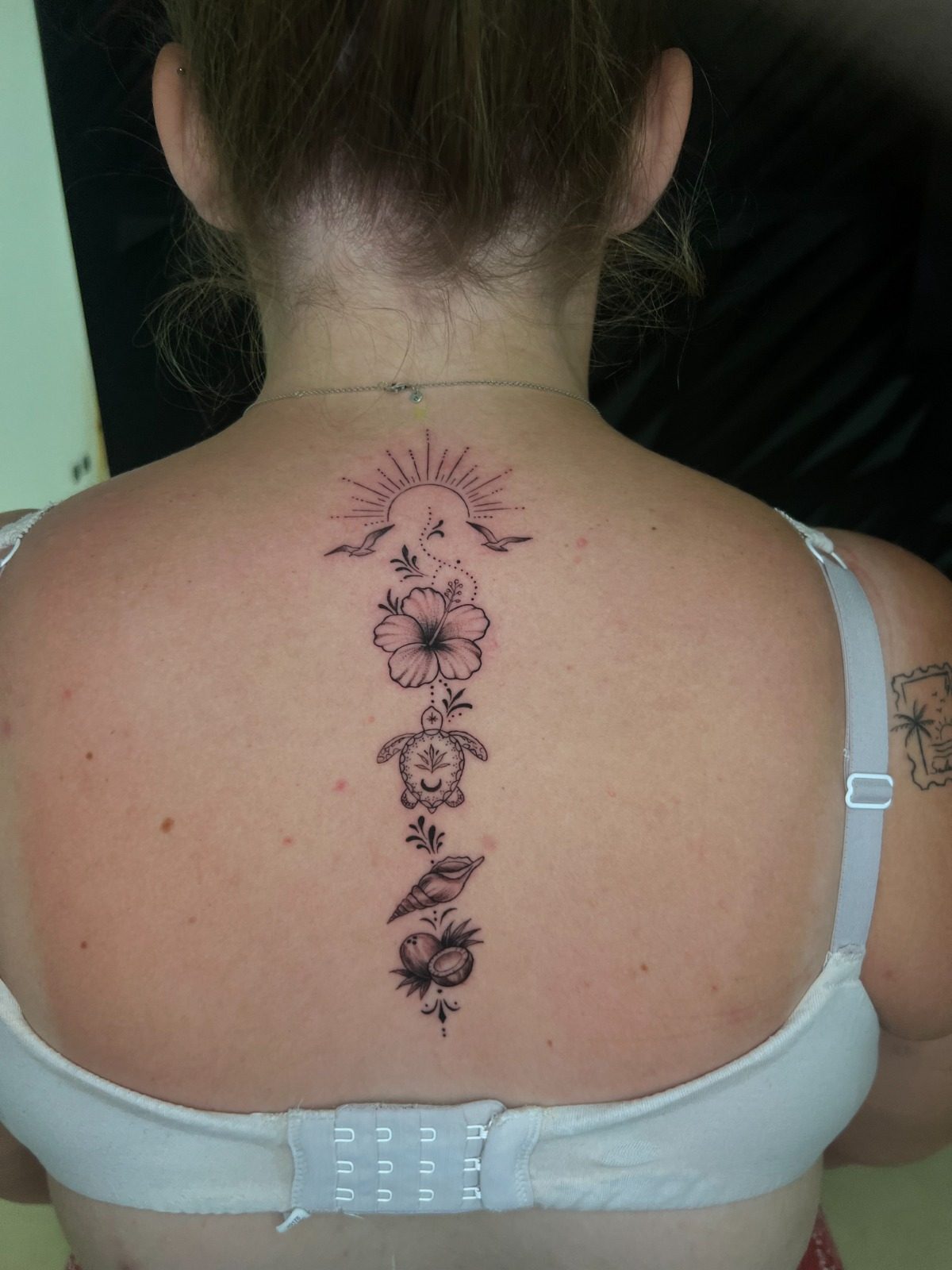 Esencia del Caribe | Fine Line Tattoo - Tatuaje en Punta Cana
